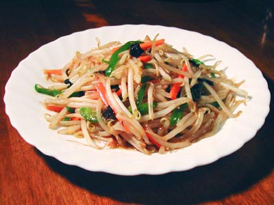 もやしの炒め物